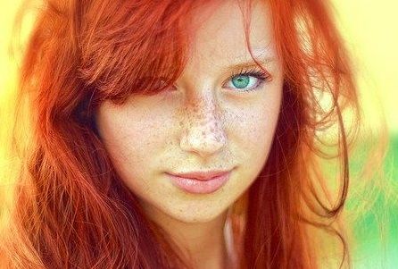 red-hair-green-eyes-woman.jpg